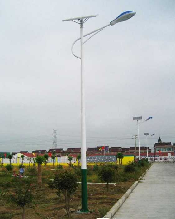 太仆寺旗6米特价太阳能路灯05